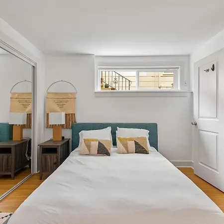 Splendid Capitol Hill Apartment